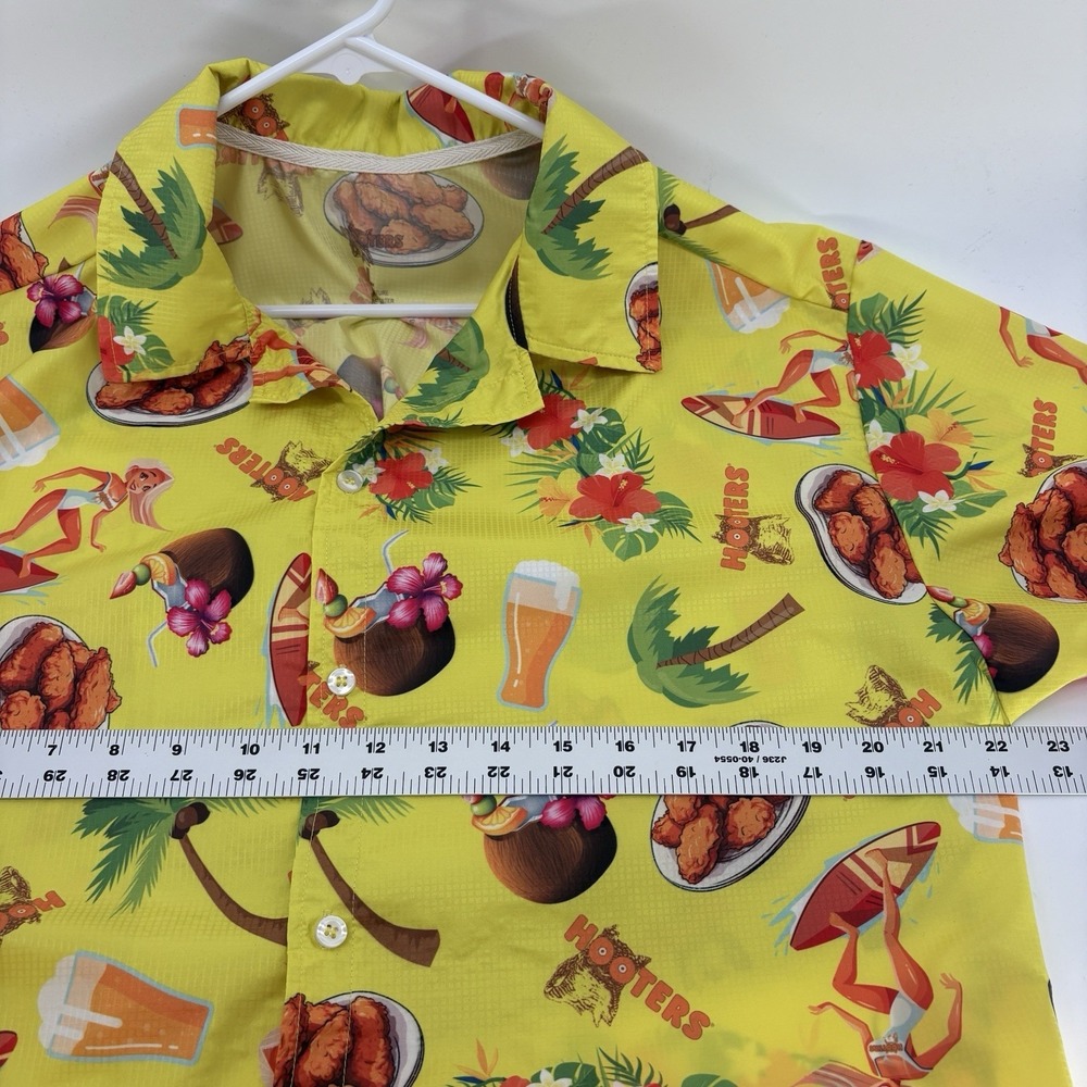 Rare Hooters Hawaiian Button Shirt Upf 50 Moisture Wicking Tech Tropical Men L - Picture 3 of 9